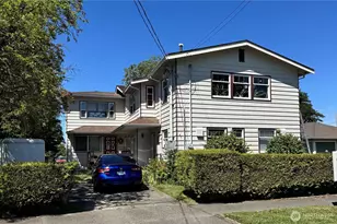 215 S 10th St, Mount Vernon, WA 98274 - Photo 1