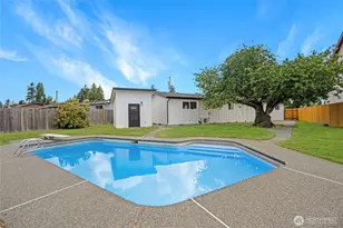 17225 35th Ave S, SeaTac, WA 98188 - Photo 1