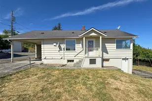 2310 S Laurel St, Port Angeles, WA 98362 - Photo 1