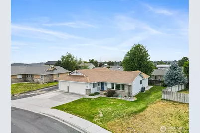 1538 S Bailey Avenue, Moses Lake, WA 98837 - Photo 1