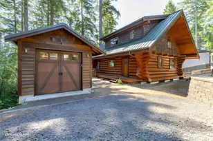 1901 E Trails End Dr, Belfair, WA 98528 - Photo 1