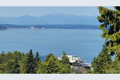 9315 California Avenue SW, Seattle, WA 98136 - Photo 1