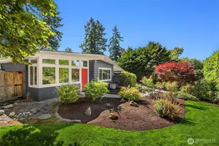 690 Lovell Ave NW, Bainbridge Island, WA 98110 - Photo 1