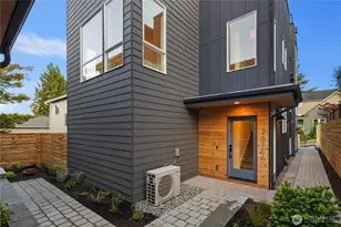 2618 A E Roy St, Seattle, WA 98112 - Photo 1