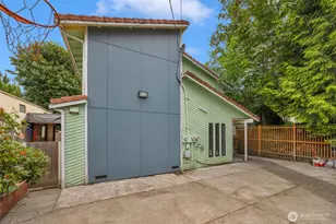 9404 Stone Ave N, Seattle, WA 98103 - Photo 1