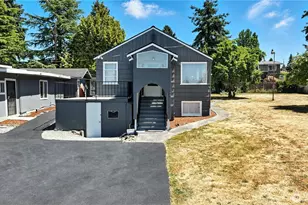 11908 10th Ave SW, Seattle, WA 98146 - Photo 1