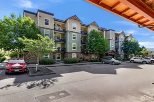 690 32nd St, Bellingham, WA 98225 - Photo 1