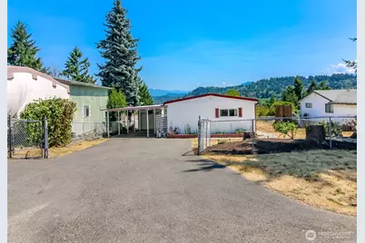 14101 Greenbelt Drive E, Bonney Lake, WA 98391 - Photo 1