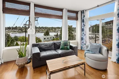 2960 Eastlake Avenue E #313, Seattle, WA 98102 - Photo 1