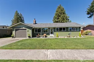 1136 Harding, Enumclaw, WA 98022 - Photo 1