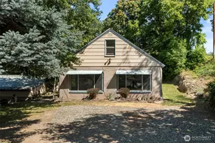 2301 NW Cascade Ave, East Wenatchee, WA 98802 - Photo 1