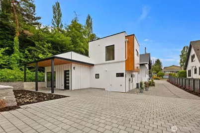 9694 B 51st Avenue S, Seattle, WA 98118 - Photo 1