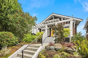 5526 34th Ave NE, Seattle, WA 98105 - Photo 1