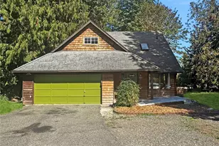 3709 NE Liverpool Dr, Bremerton, WA 98311 - Photo 1