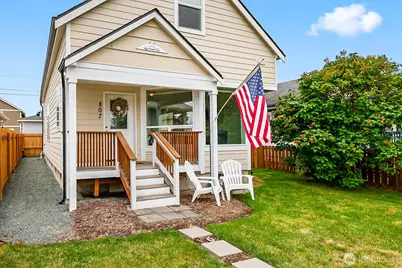 807 24th Street, Anacortes, WA 98221 - Photo 1