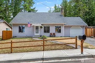 527 N 155th St, Shoreline, WA 98133 - Photo 1