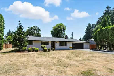 10105 NW Lakeshore Avenue, Vancouver, WA 98685 - Photo 1