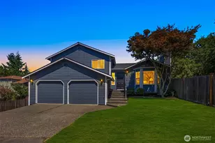 8826 NE 152nd St, Kenmore, WA 98028 - Photo 1