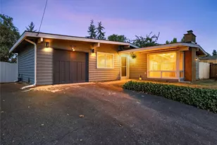 24704 21st Ave S, Des Moines, WA 98198 - Photo 1