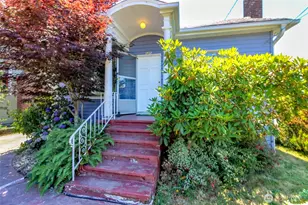 125 N 74th St, Seattle, WA 98103 - Photo 1