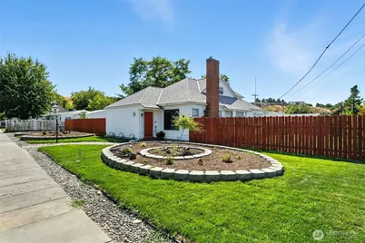 138 Dehaven Street, Milton-Freewater, OR 97862 - Photo 1