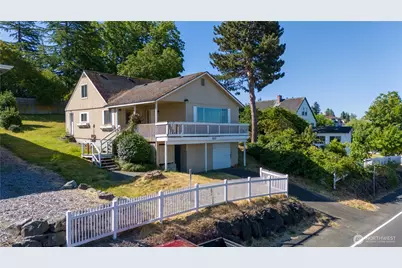 1810 Rainier Street, Steilacoom, WA 98388 - Photo 1