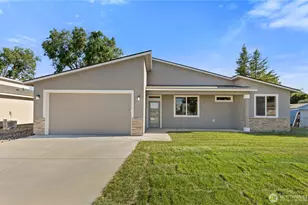 621 S Dorsing St, Moses Lake, WA 98837 - Photo 1
