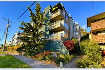 3204 Alki Avenue SW #1, Seattle, WA 98116 - Photo 1