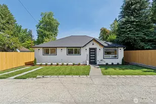 14322 Burke Ave N, Seattle, WA 98133 - Photo 1