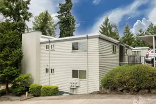 3848 Lake Washington Blvd SE, Bellevue, WA 98006 - Photo 1
