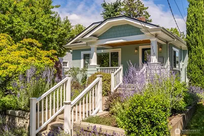 1716 N 46th Street, Seattle, WA 98103 - Photo 1