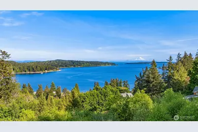 6715 NE Dapple Court, Bainbridge Island, WA 98110 - Photo 1