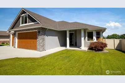 1703 Brambling Brae Lane, Wenatchee, WA 98801 - Photo 1