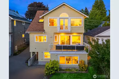 6547 30th Avenue NE, Seattle, WA 98115 - Photo 1
