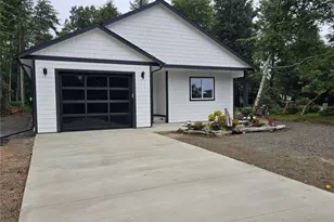 502 Chinook Ave SE, Ocean Shores, WA 98569 - Photo 1