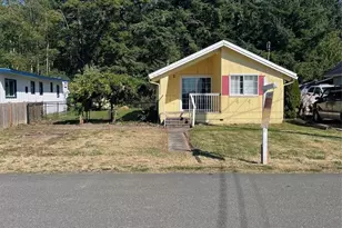 7476 Sunset Dr, Blaine, WA 98230 - Photo 1