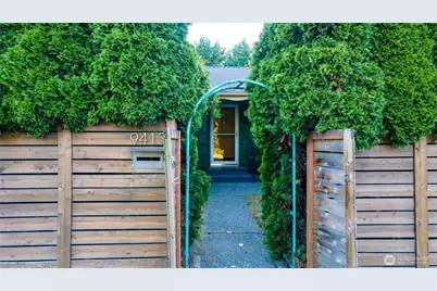 9413 26th Avenue SW, Seattle, WA 98106 - Photo 1