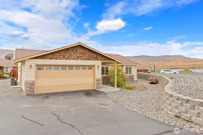 509 SW Clubhouse Way #A, Mattawa, WA 99349 - Photo 1
