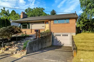 5020 47th Ave NE, Seattle, WA 98105 - Photo 1