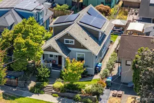 2111 N 52nd St, Seattle, WA 98103 - Photo 1