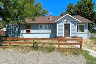 304 Apple Ave W, Omak, WA 98841 - Photo 1