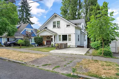 233 NE Washington Avenue, Chehalis, WA 98532 - Photo 1