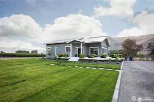 5000 NW Cascade Ave, East Wenatchee, WA 98802 - Photo 1