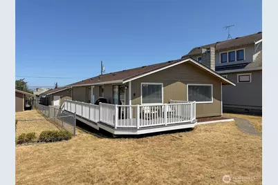 521 W 9th Street, Port Angeles, WA 98362 - Photo 1