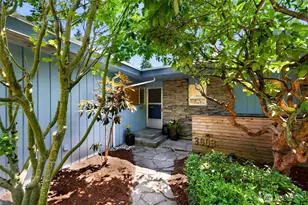 3903 W Emerson St, Seattle, WA 98199 - Photo 1