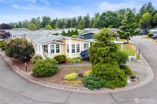 298 Holly Dr, Enumclaw, WA 98022 - Photo 1