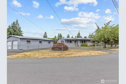 18701 3rd Avenue S, Burien, WA 98148 - Photo 1