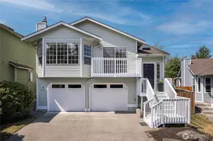 2044 SE 8th Pl, Renton, WA 98055 - Photo 1