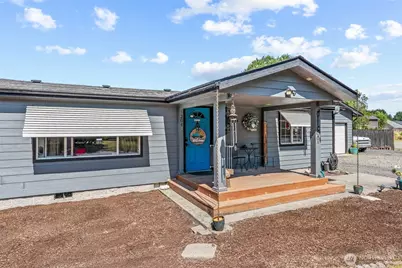 2044 46th Avenue, Longview, WA 98632 - Photo 1