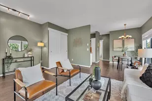 612 Prospect St, Seattle, WA 98109 - Photo 1